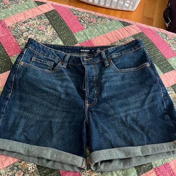 High rise Shorts - Navy - Old Navy - Picture 1 of 2